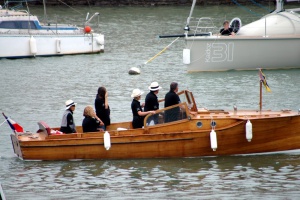 Voiles de Lgendes:sur l'eau, dans l'eau et autour de l'eau - auteur : Poissonneries Bacconnais