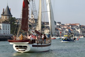 Le Port de Pornic, un jour de Fte de la Mer - auteur : Poissonneries Bacconnais