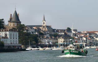 Le Port de Pornic, un jour de Fte de la Mer - auteur : Poissonneries Bacconnais