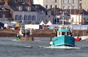 Le Port de Pornic, un jour de Fte de la Mer - auteur : Poissonneries Bacconnais