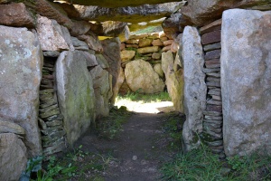 De la Fontaine aux Bretons aux Landes de Monval