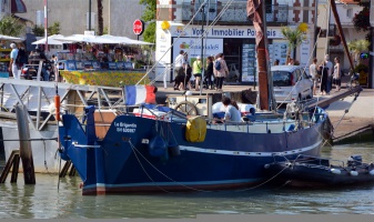 De l'autre ct du Vieux-Port de Pornic - auteur : Poissonneries Bacconnais