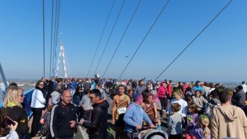 Tous sur le Pont de Saint Nazaire - auteur : Mairie de Saint Brevin les Pins