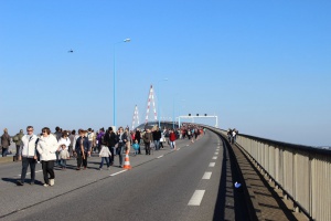 Tous sur le Pont de Saint Nazaire - auteur : Mairie de Saint Brevin les Pins