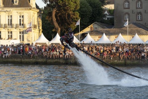 Le magnifique show de flyboard par l'quipe Zapata - auteur : Michel MAURICE