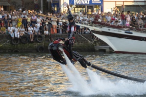 Le magnifique show de flyboard par l'quipe Zapata - auteur : Michel MAURICE