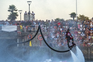 Le magnifique show de flyboard par l'quipe Zapata - auteur : Michel MAURICE