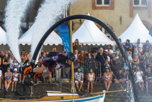 Le magnifique show de flyboard par l'quipe Zapata - auteur : Michel MAURICE