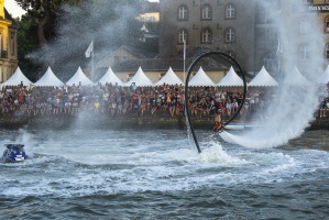 Le magnifique show de flyboard par l'quipe Zapata - auteur : Michel MAURICE