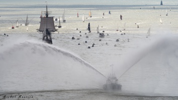  Dbord de Loire avec L'Hermione et le Belem