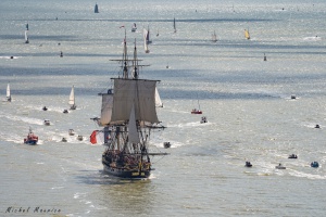  Dbord de Loire avec L'Hermione et le Belem