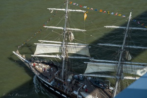  Dbord de Loire avec L'Hermione et le Belem - auteur : Michel MAURICE