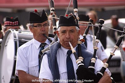 Pornic - 22/05/2012 - Photos : le Naoned & District Pipe Band de passage  Pornic