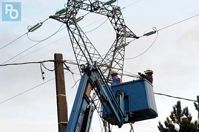 Pornic - 07/02/2014 - Loire-Atlantique. Alerte leve, 5000 foyers privs d`lectricit ce vendredi 