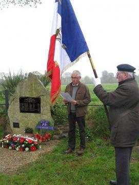 Pornic - 11/04/2014 - Saint-Pre-en-Retz : Un hommage rendu aux aviateurs du Lancaster 