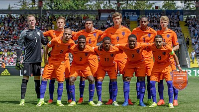 Pornic - 10/11/2016 - Lquipe de foot U 20 des Pays-Bas sentrane  Pornic