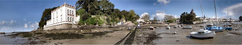 Panoramique : Les Malouines, Le Chateau et l'avant Port de Pornic  mare basse